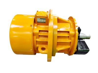 VBCB側(cè)板振動(dòng)電機(jī)之XLA/XLB系列法蘭式振動(dòng)電機(jī)激振器