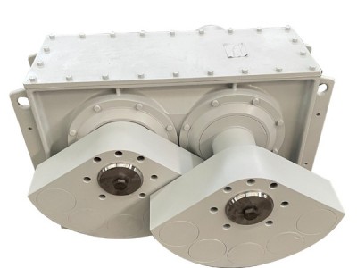 座式稀油激振器